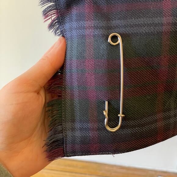 Hector Russell Small 26-28” waist tartan plaid pure wool kilt Scottish red blue - Picture 5 of 11